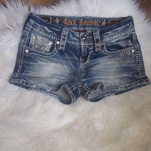 Size 25 Karla rock revival shorts